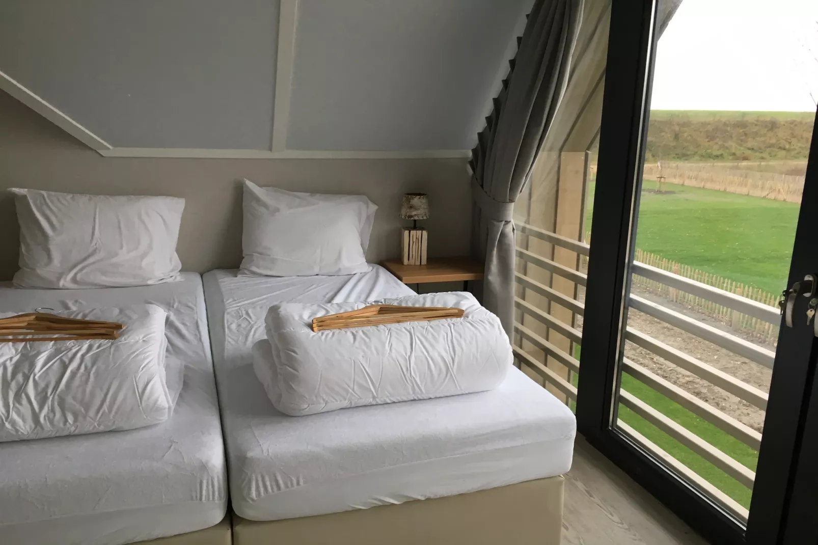 Resort Waterrijk Oesterdam 11 - Bedroom