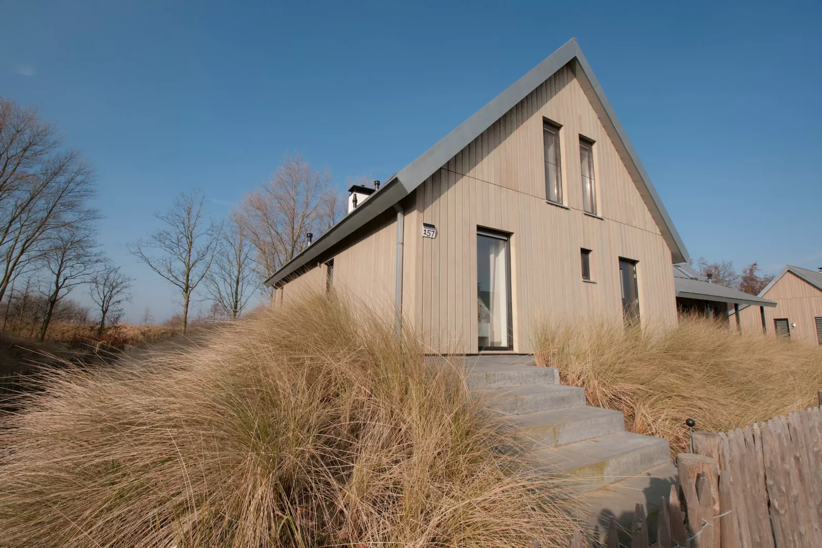 Resort Waterrijk Oesterdam 15 - Exterior in summer