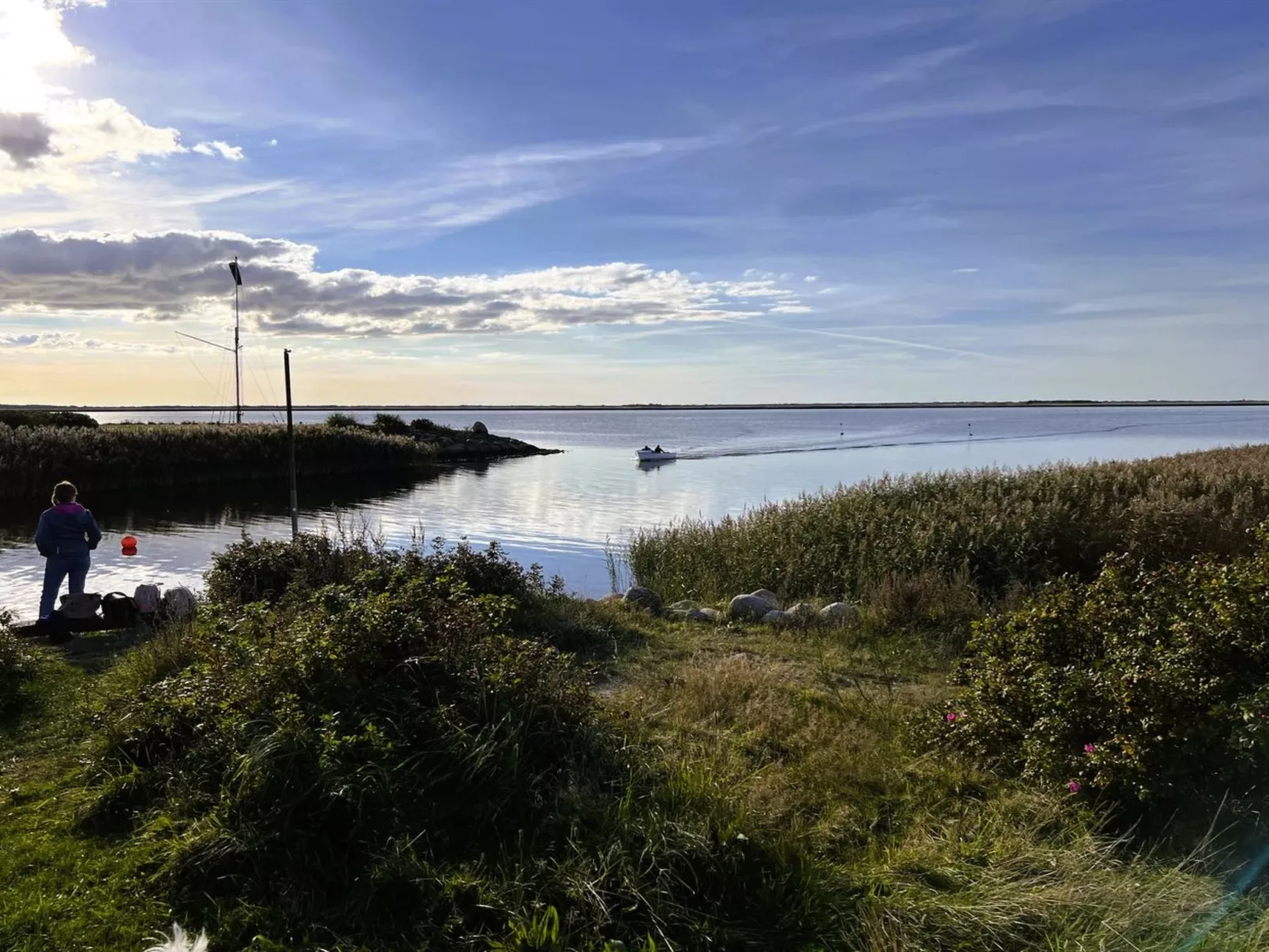 "Ronja" - 100m to the fjord - Draußen