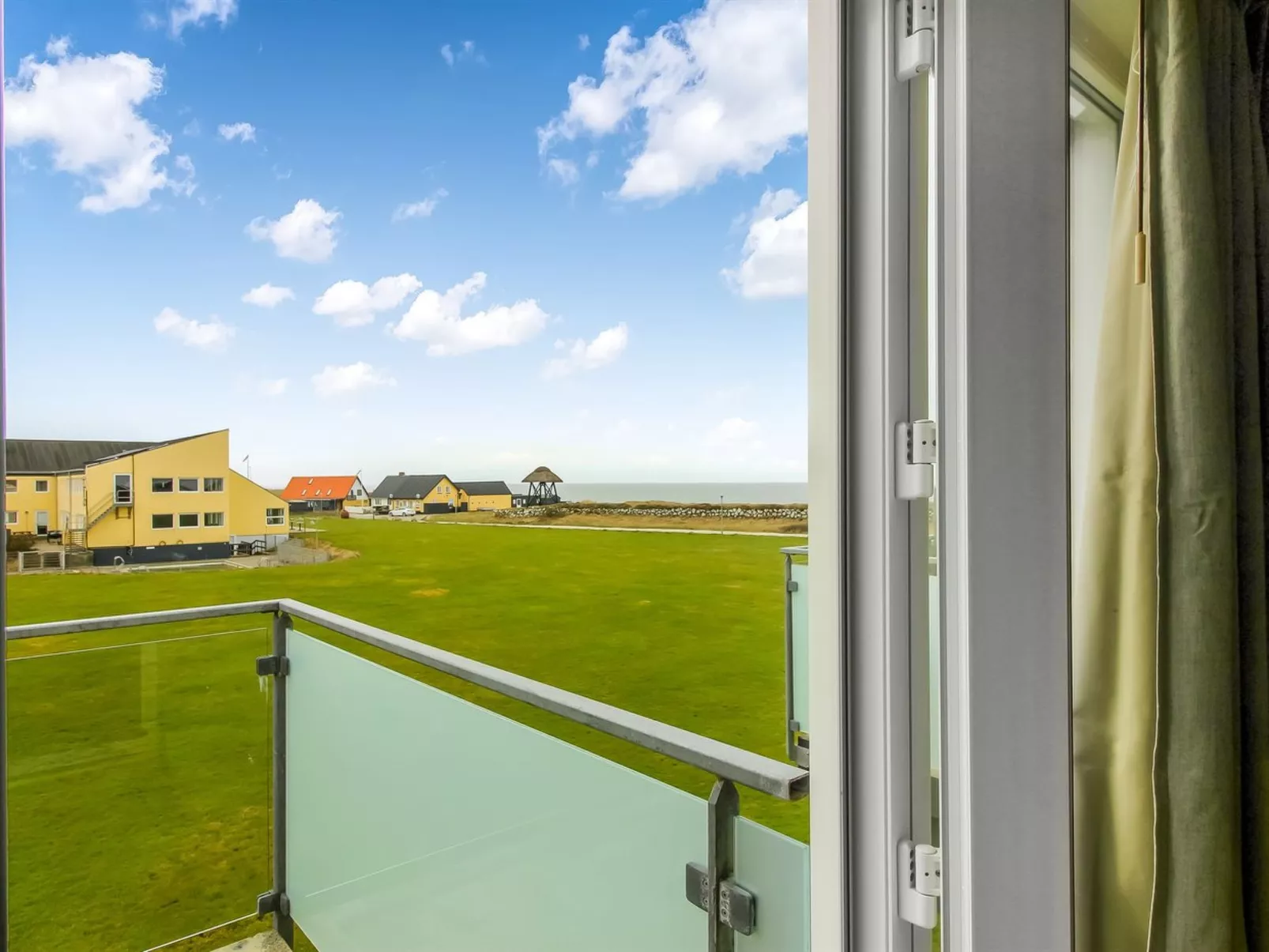 "Salka" - 150m from the sea - Outside