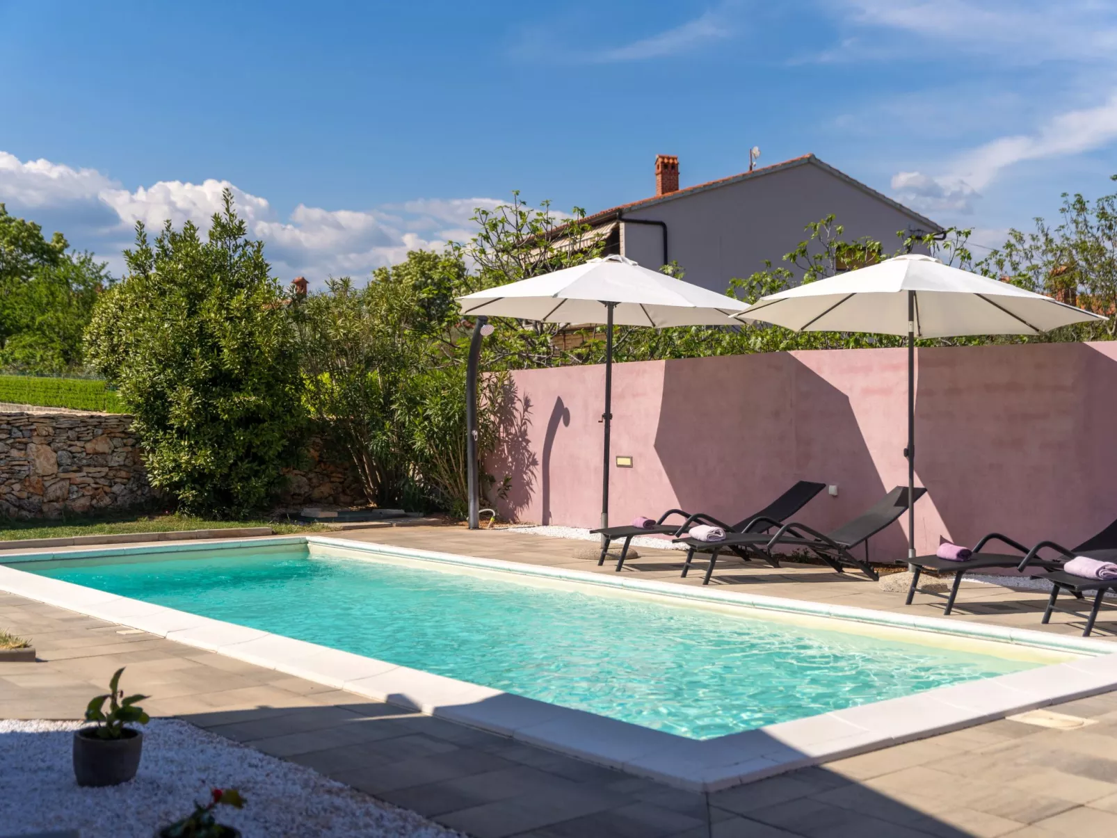 Villa Lilly - Image-tags.info