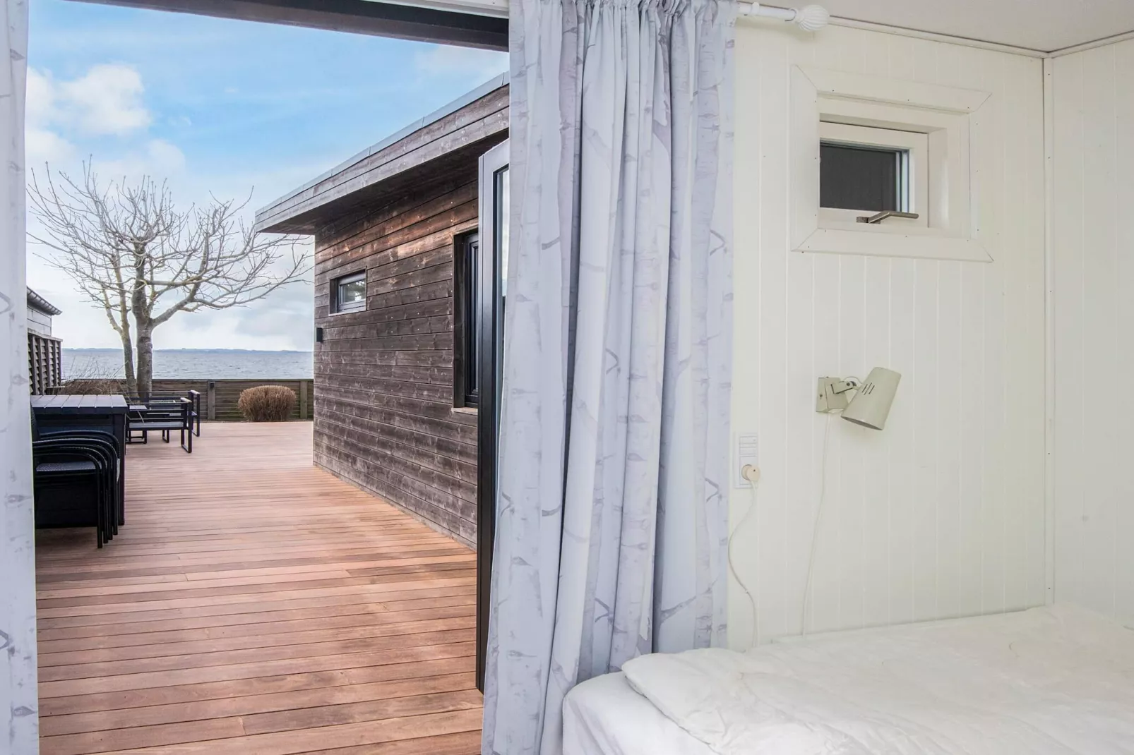 4 Sterne Ferienhaus in Rønde - Wasserblick