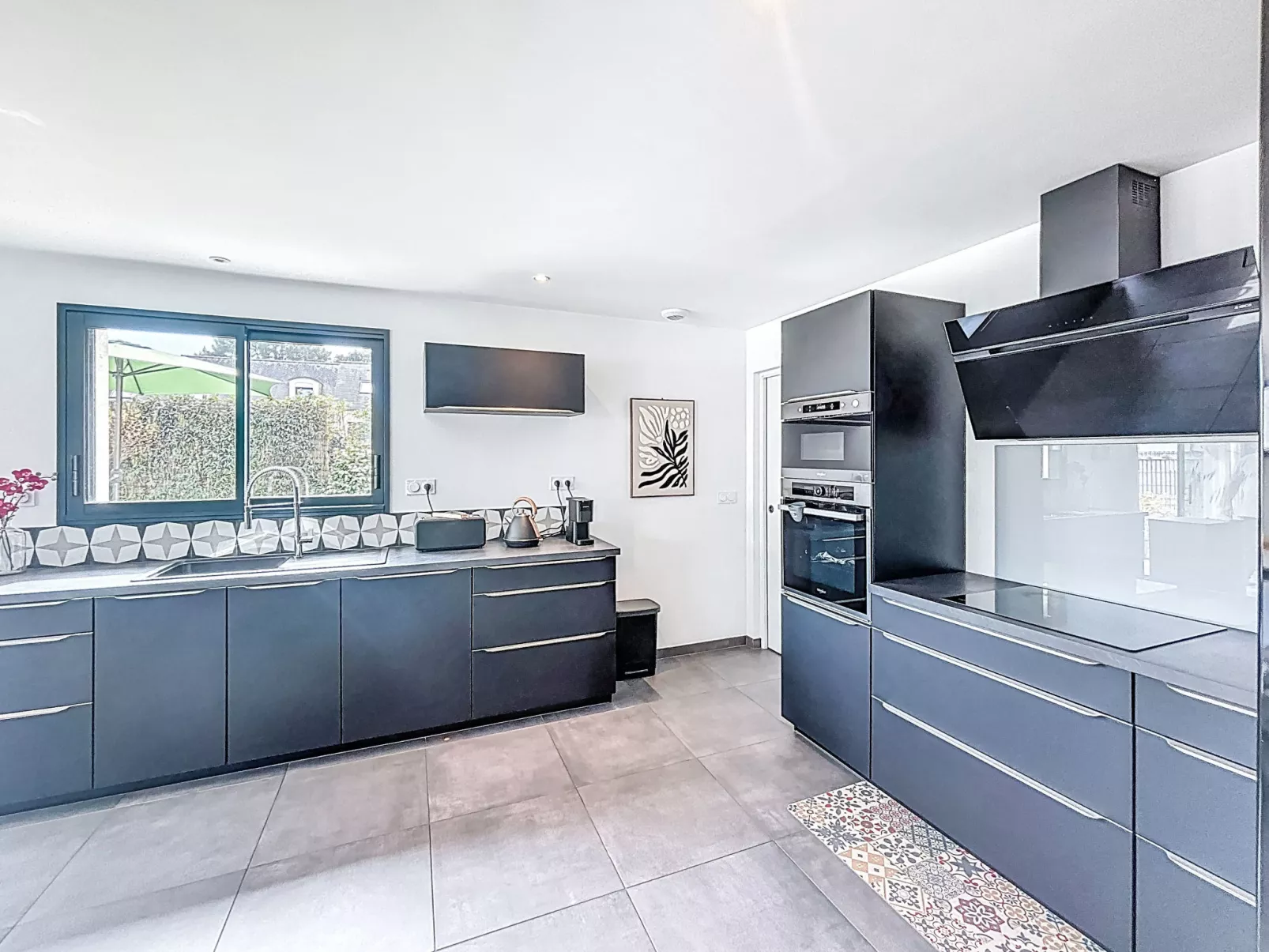 Maison Des Lupins - Outside