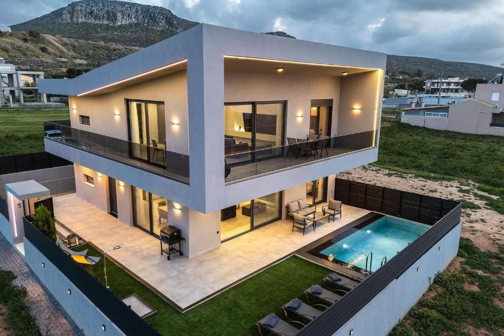 Resmi Seaview Villa - Außenbereich Sommer