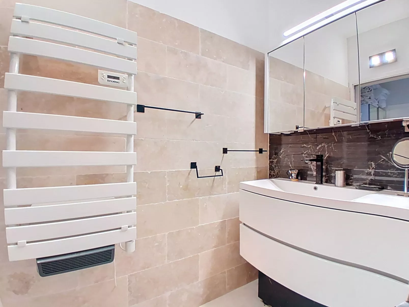 Le Chaville - Drinnen