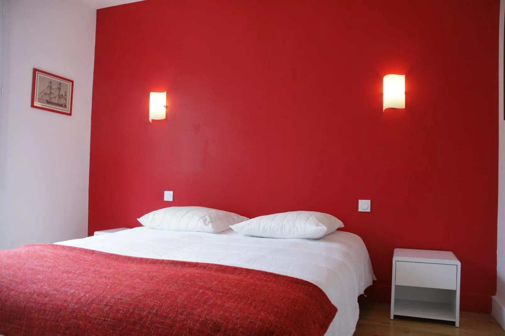 Holiday home in Locquirec - Chambre