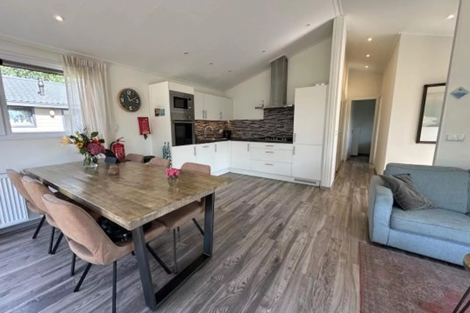 Hackfort kavel 143 - Dining room