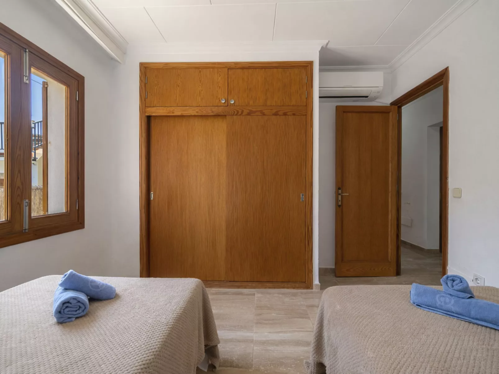 Villa Rosa - Inside