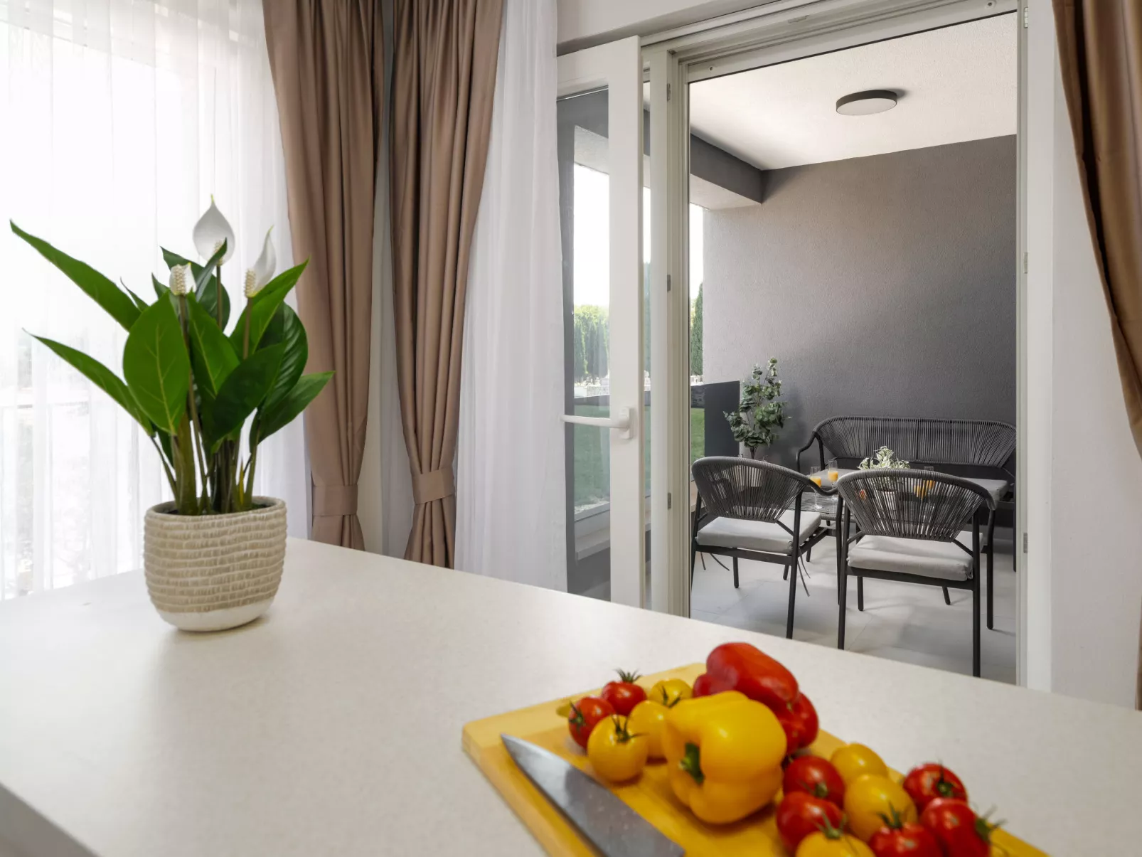 Mediterranee Oliva - Dedans