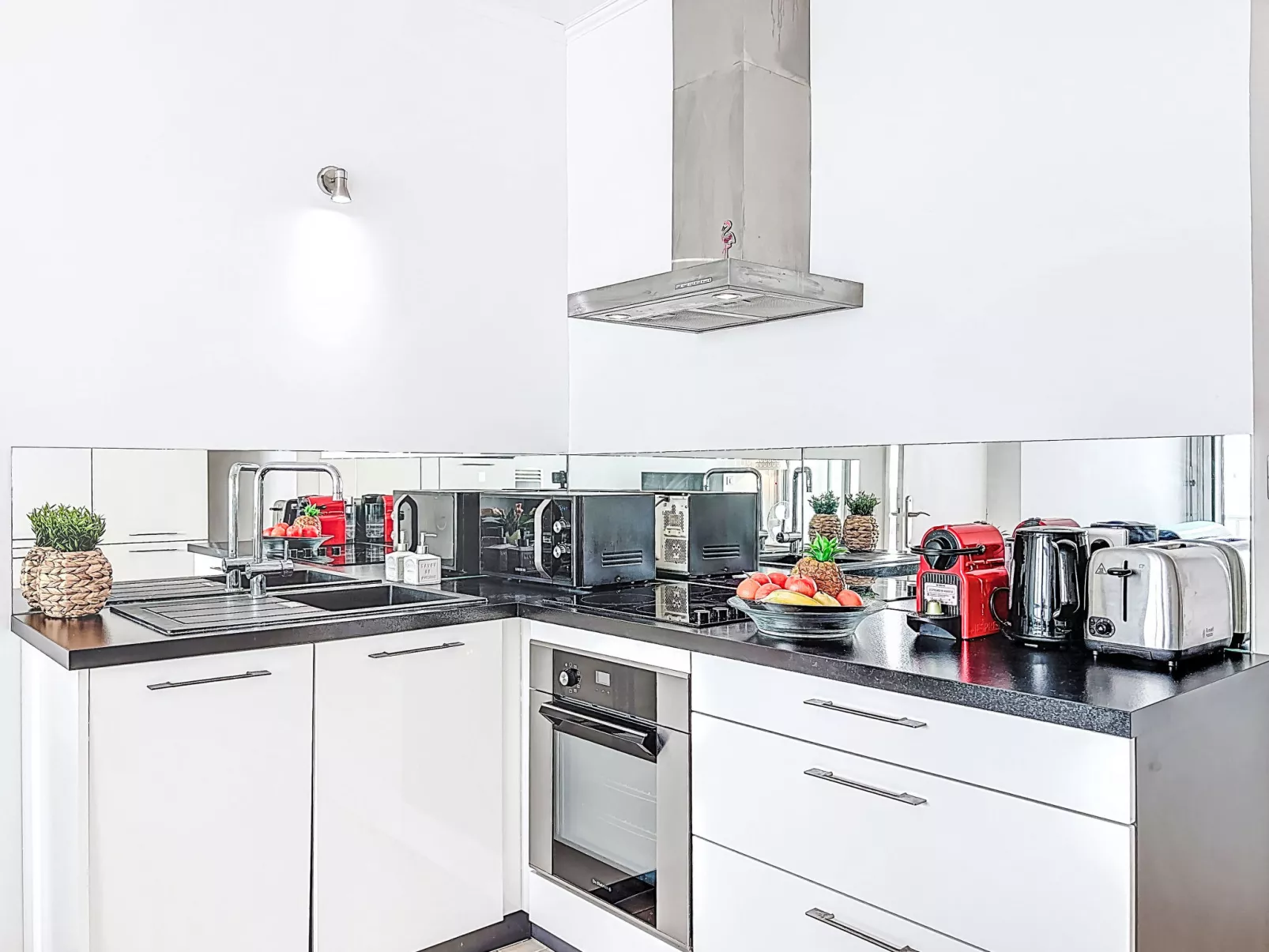 Imperial II - Drinnen