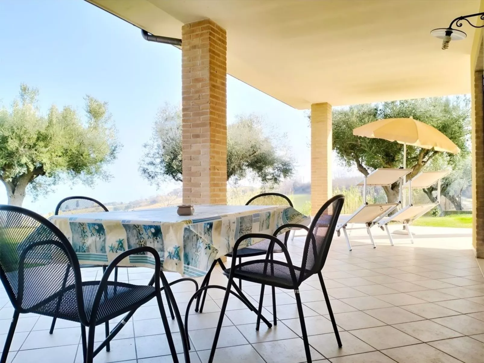 Schoene Appartment mit panoramische Blick - Outside