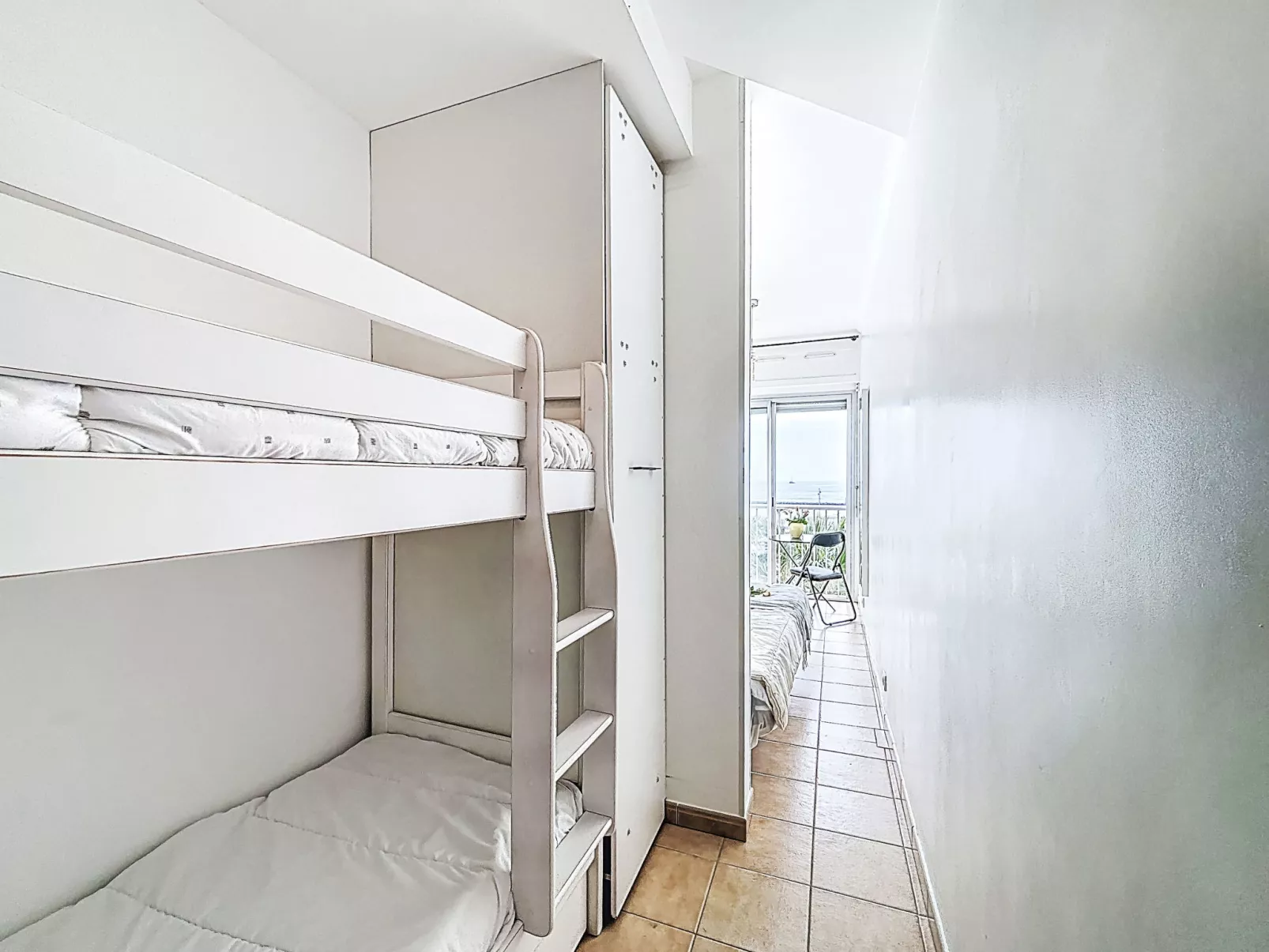 Imperial II - Drinnen