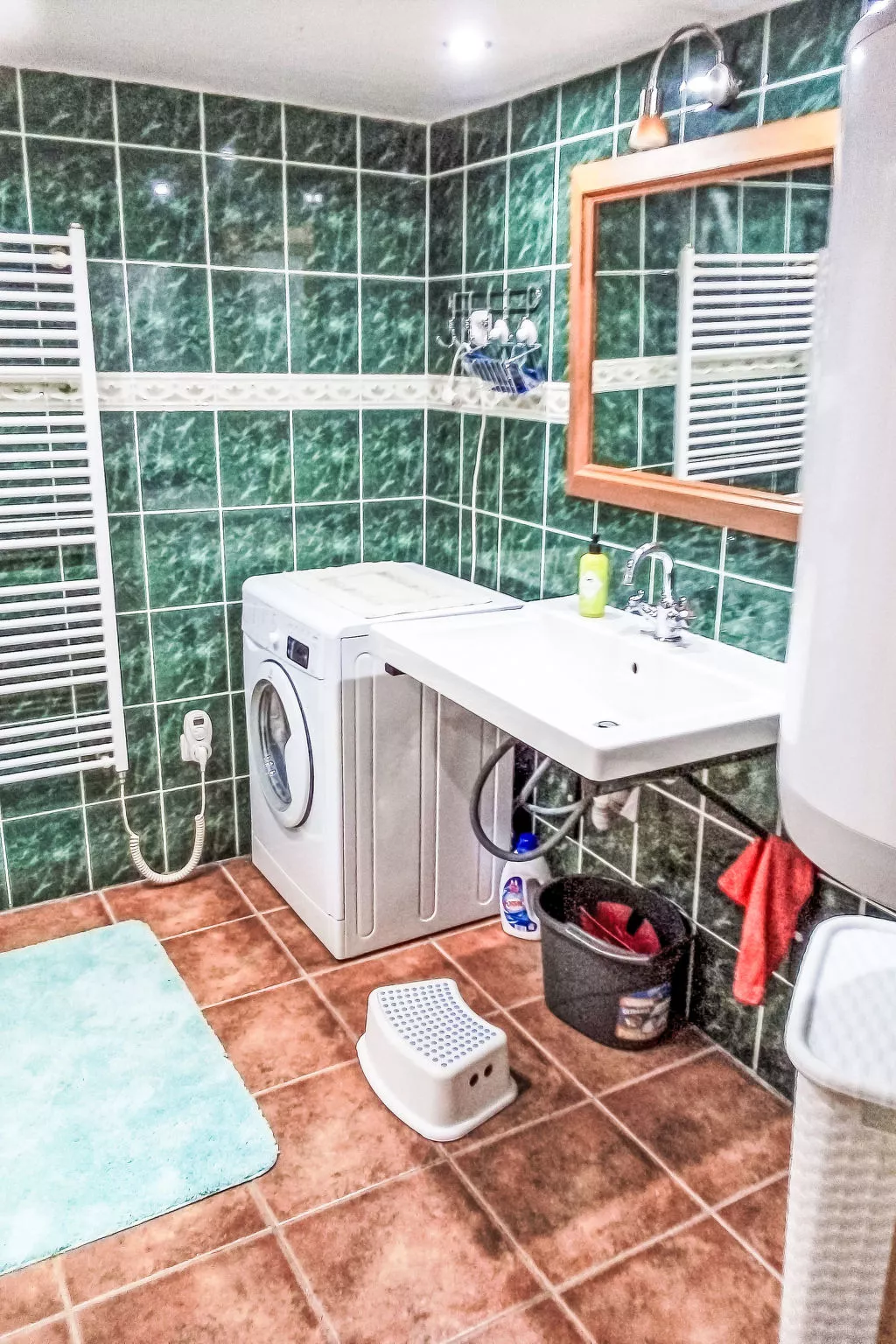 Roubenka u potoka - Inside