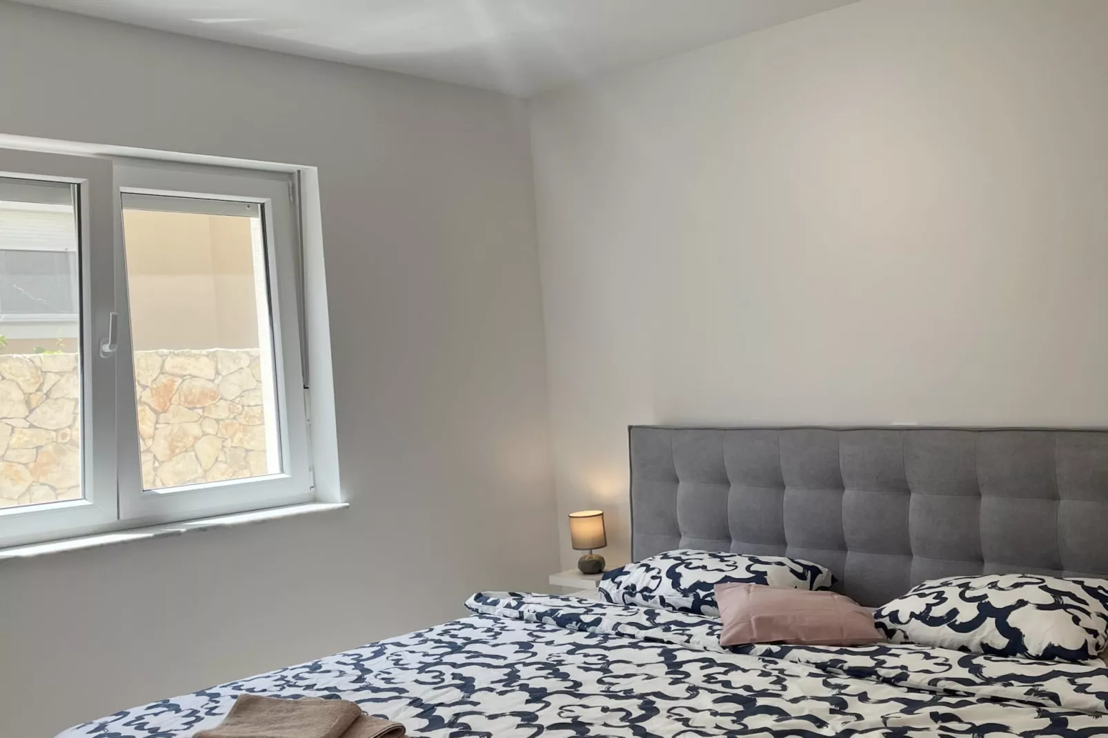 Apartment Mariner 2 with heated pool - Bedroom