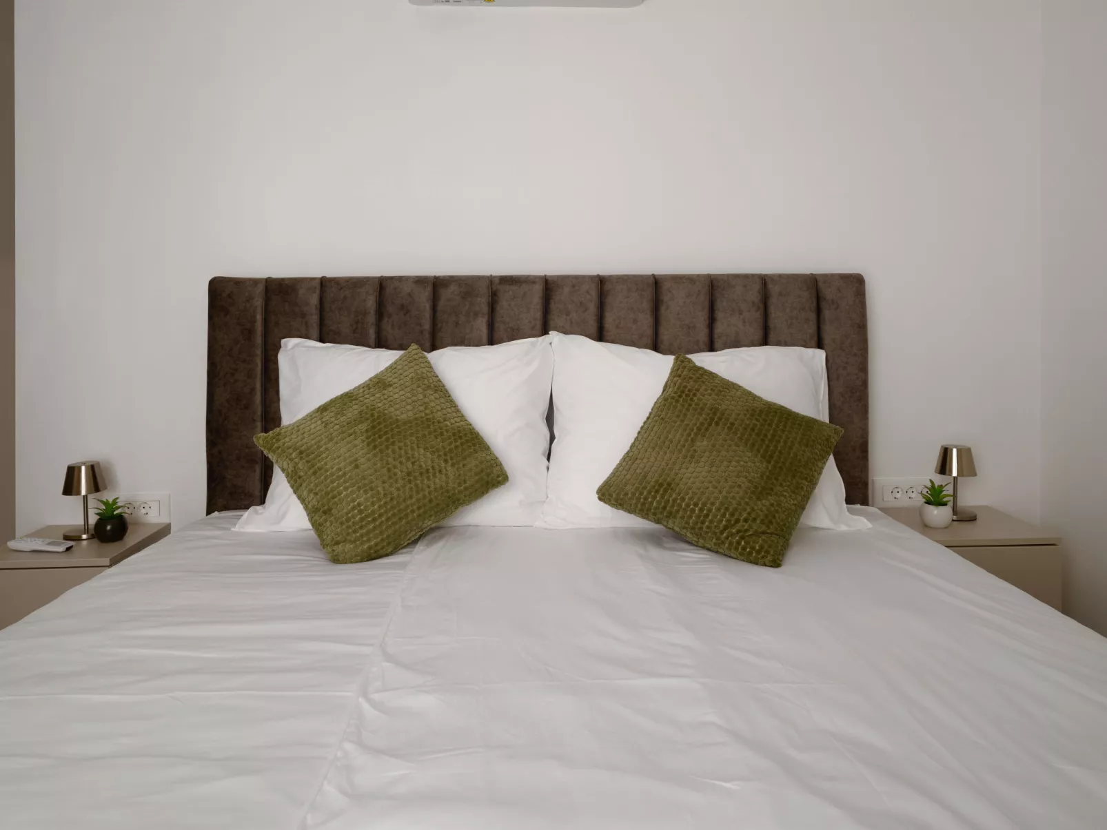 Mediterranee Oliva - Inside