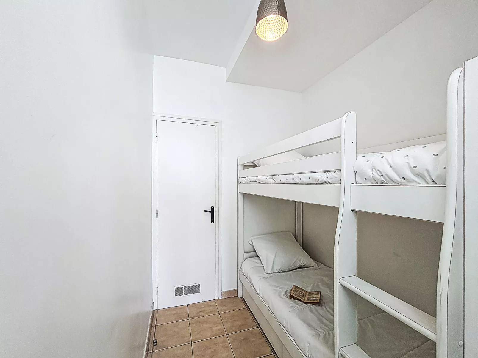 Imperial II - Drinnen