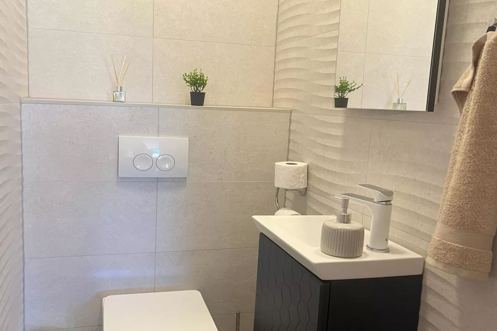 Apartment Mariner 2 with heated pool - Bathroom