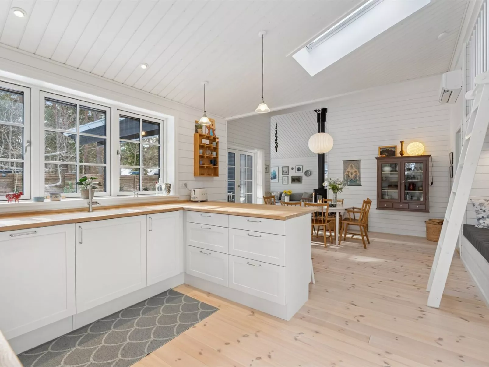 "Hoat" - 250m from the sea - Inside