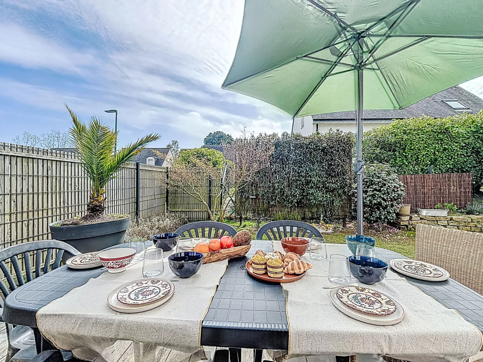 Maison Des Lupins - Outside
