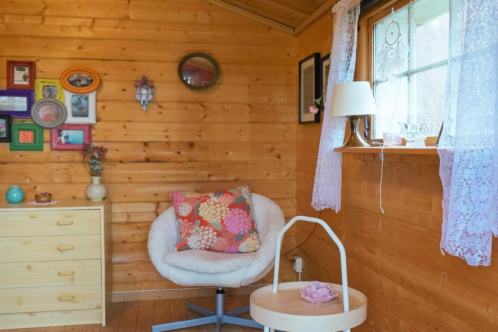 Charmante cabane d  ete avec sauna-By Traum - Intérieur