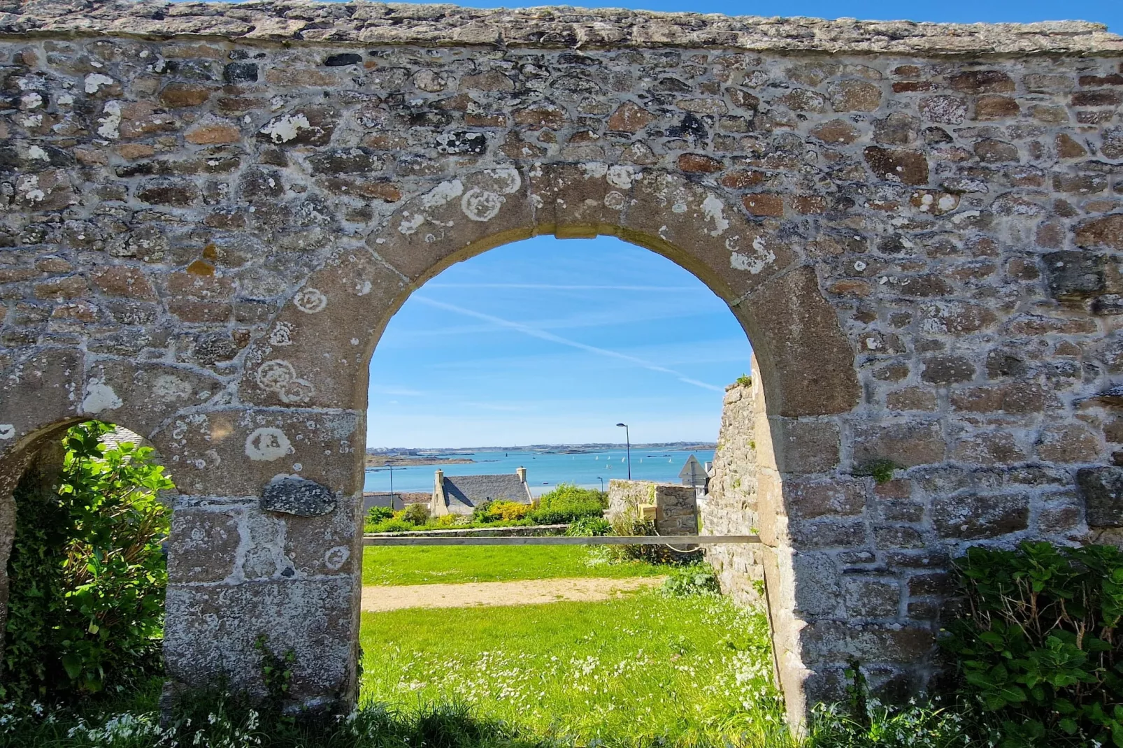 Holiday home in Locquirec - Zones été à 20 km
