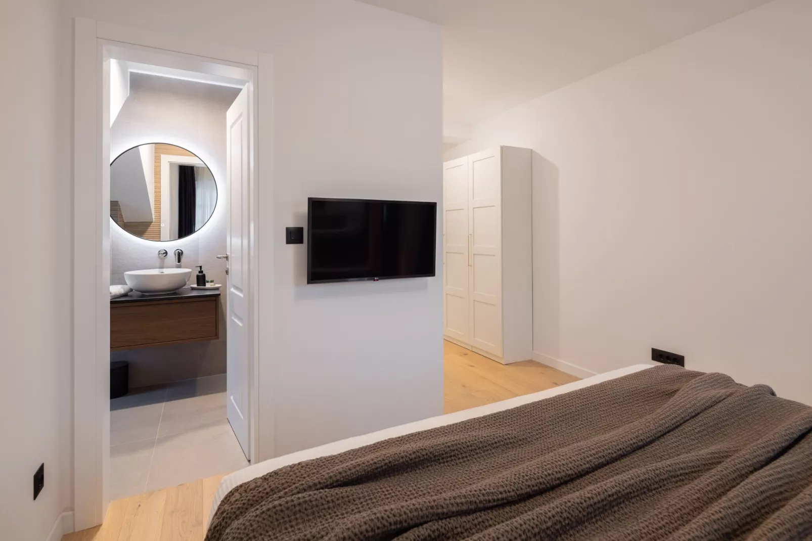 Villa Verde Ražanj with heated pool - Bedroom