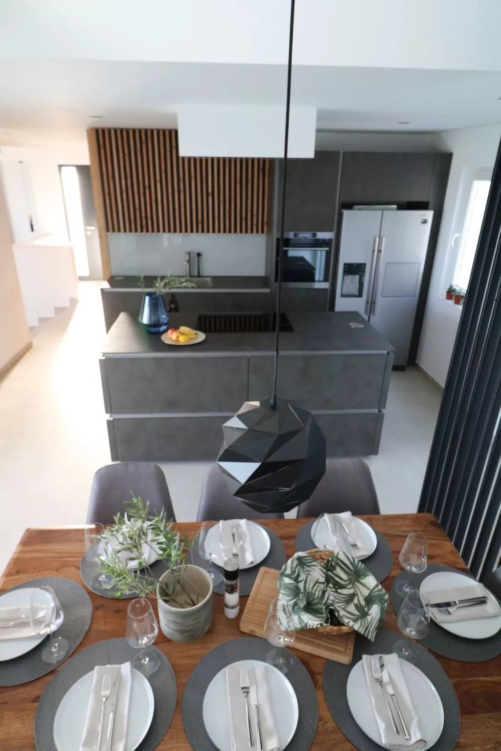 Moderne Villa mit Infinity-Pool im Bergdorf Veliko Brdo - Image-tags.info