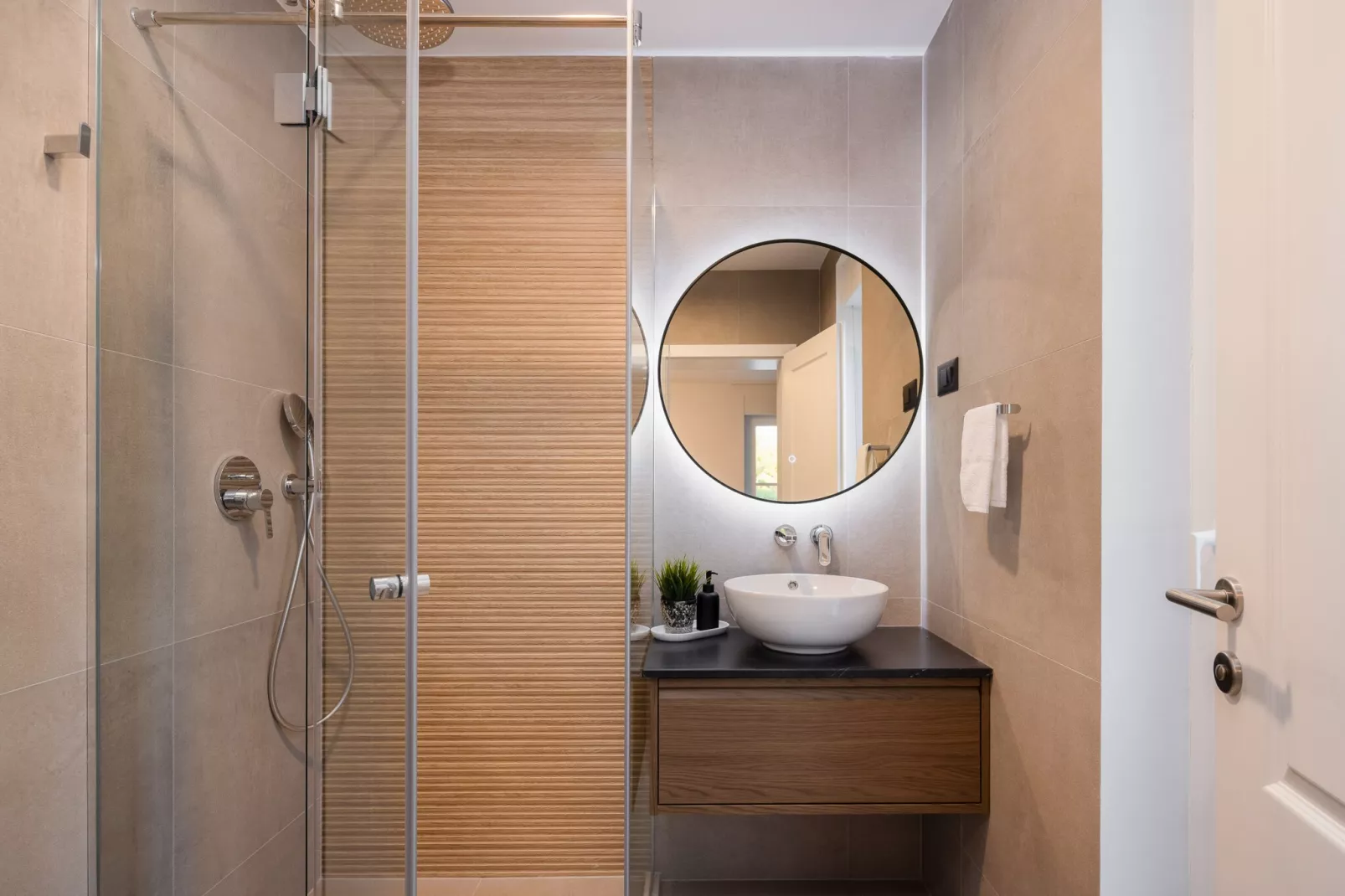 Villa Verde Ražanj with heated pool - Bathroom