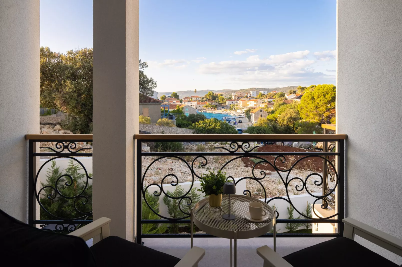 Villa Verde Ražanj with heated pool - Terrace balcony