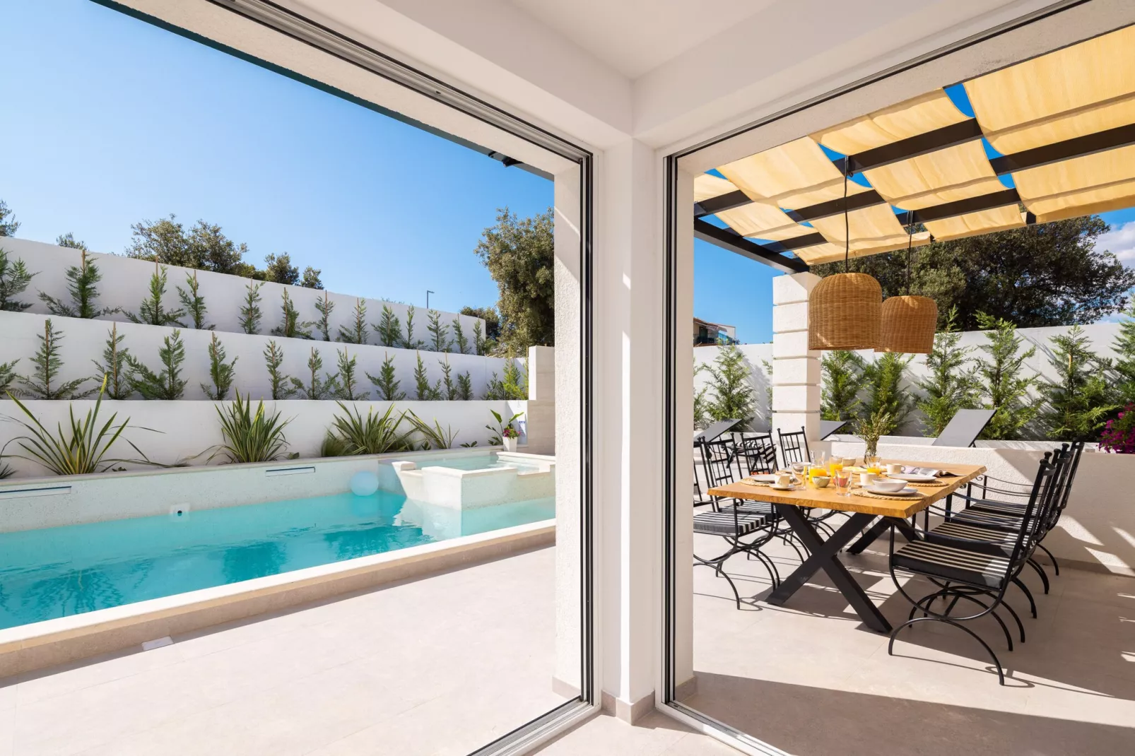 Villa Verde Ražanj with heated pool - Terrace