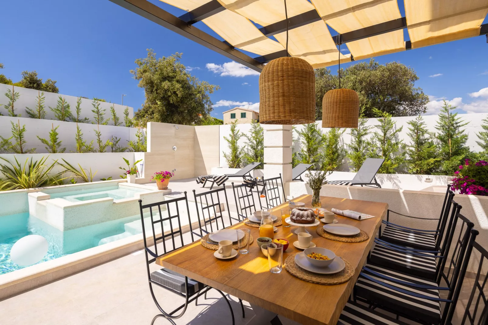 Villa Verde Ražanj with heated pool - Terrace