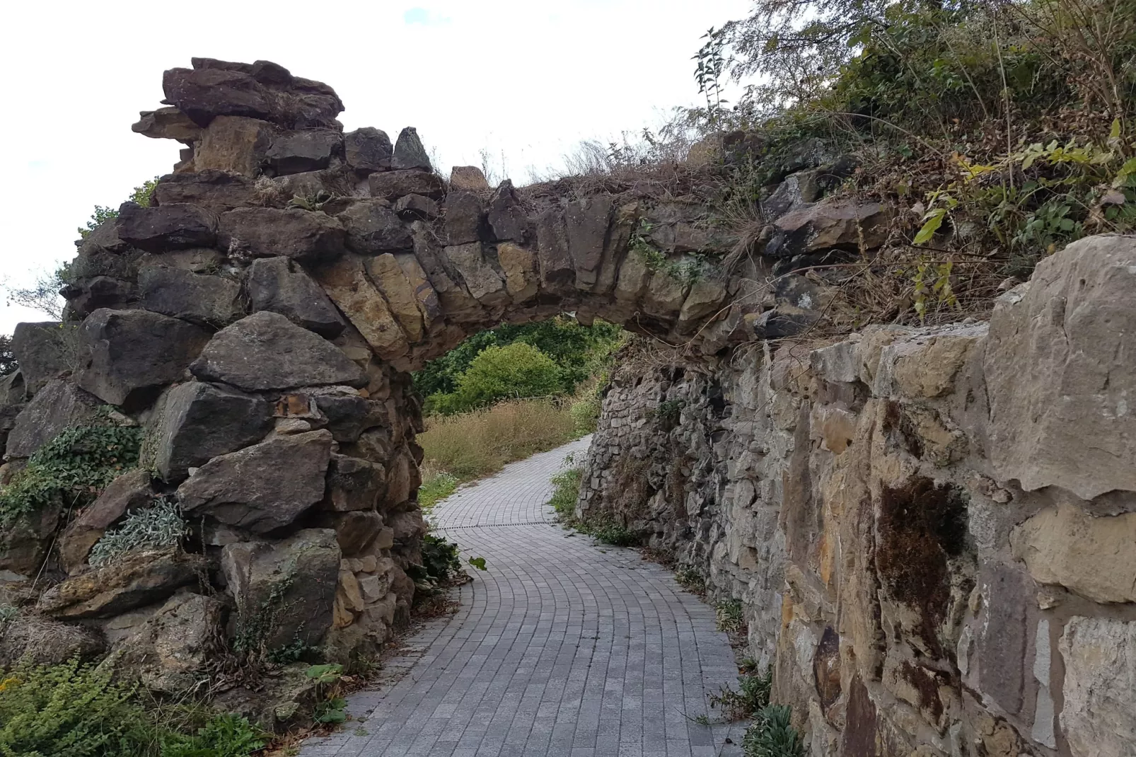Mercure Hotel - Standard Double Room with Sofa Bed - Zones été à 5 km
