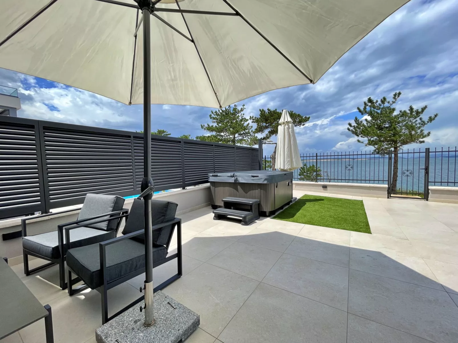 Apartment SeaLuxe mit Whirlpool - Draußen