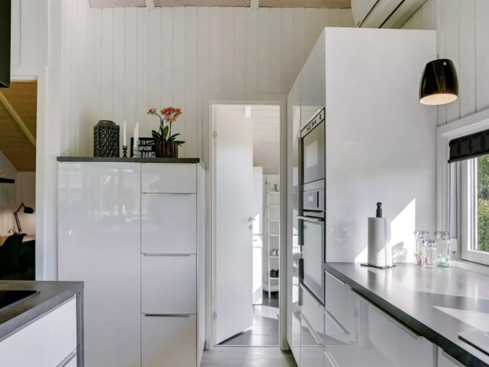 "Ognen" - 300m from the sea - Inside