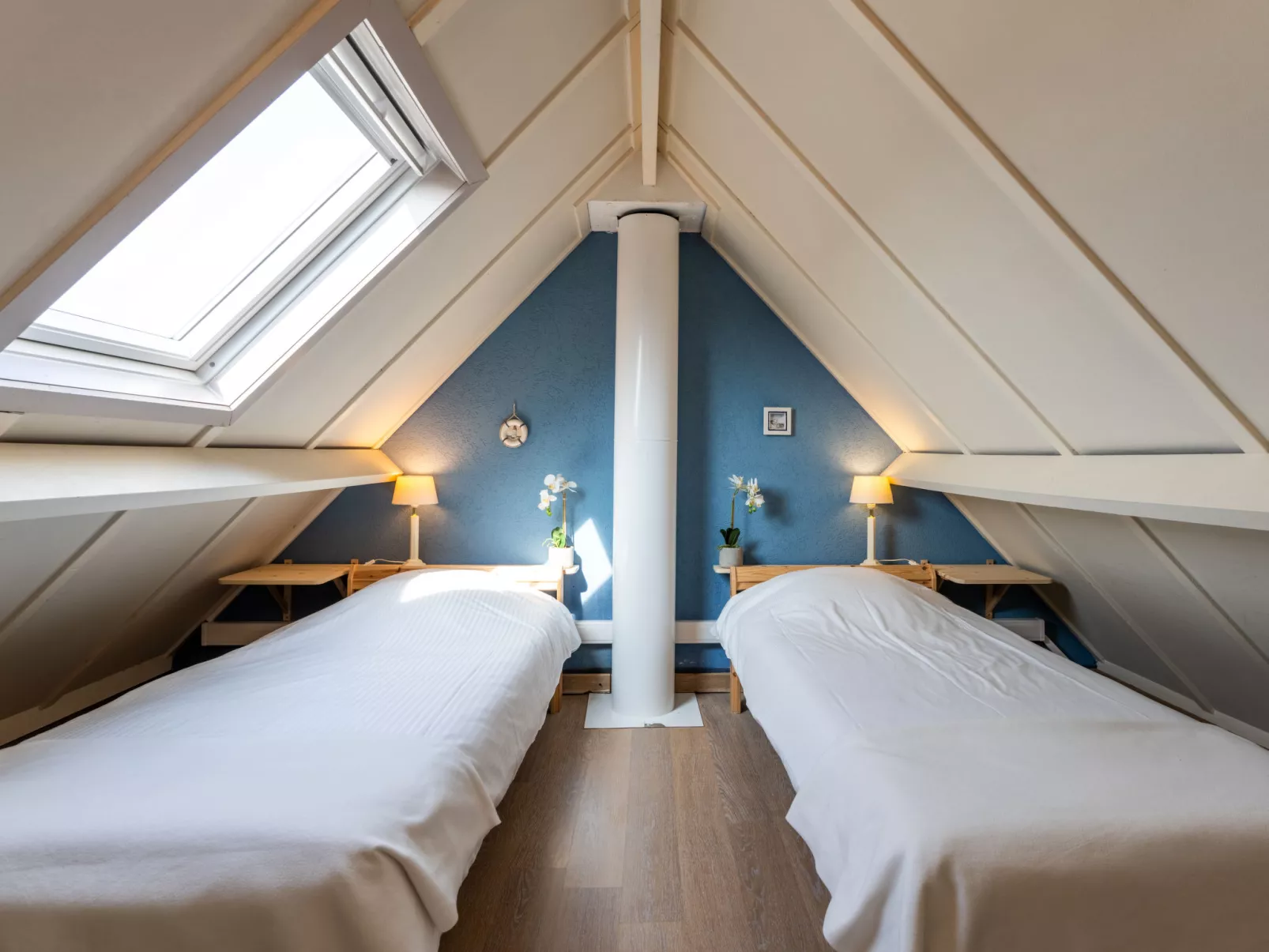 Alice Blue with airco & shared pool - Dedans