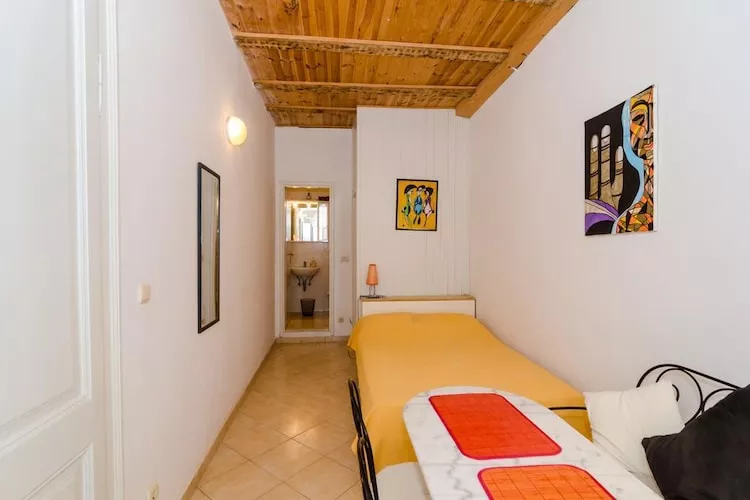 Apartment & Room Dubrovnik Sweet Home - Double Room with Shared Terrace and City View - Bedroom