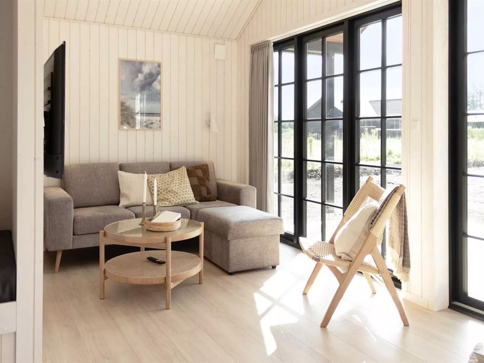 "Emin" - 2.8km from the sea - Drinnen