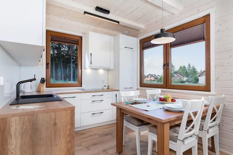 Domy wakacyjne z basenem blisko morza Rewal - Kitchen