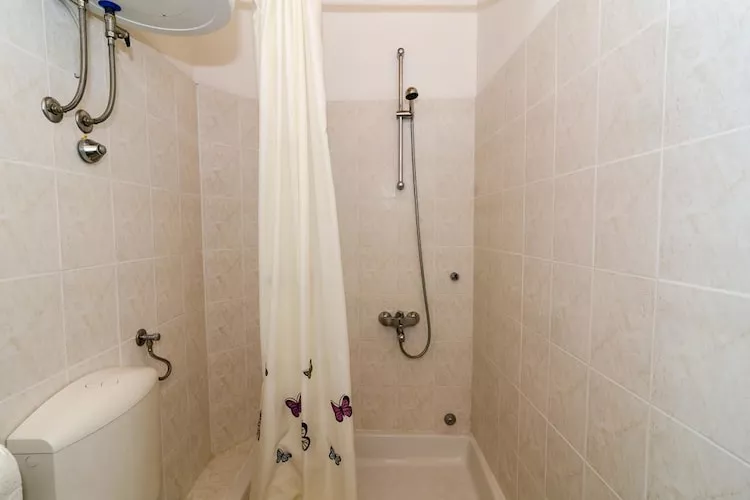 Apartment & Room Dubrovnik Sweet Home - Double Room with Shared Terrace and City View - Bathroom