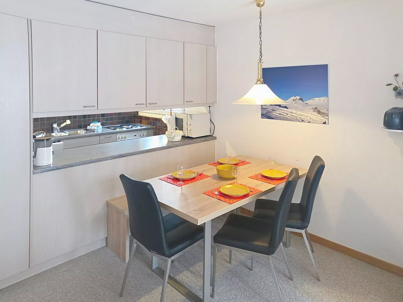 Curnera 9/4 - Inside