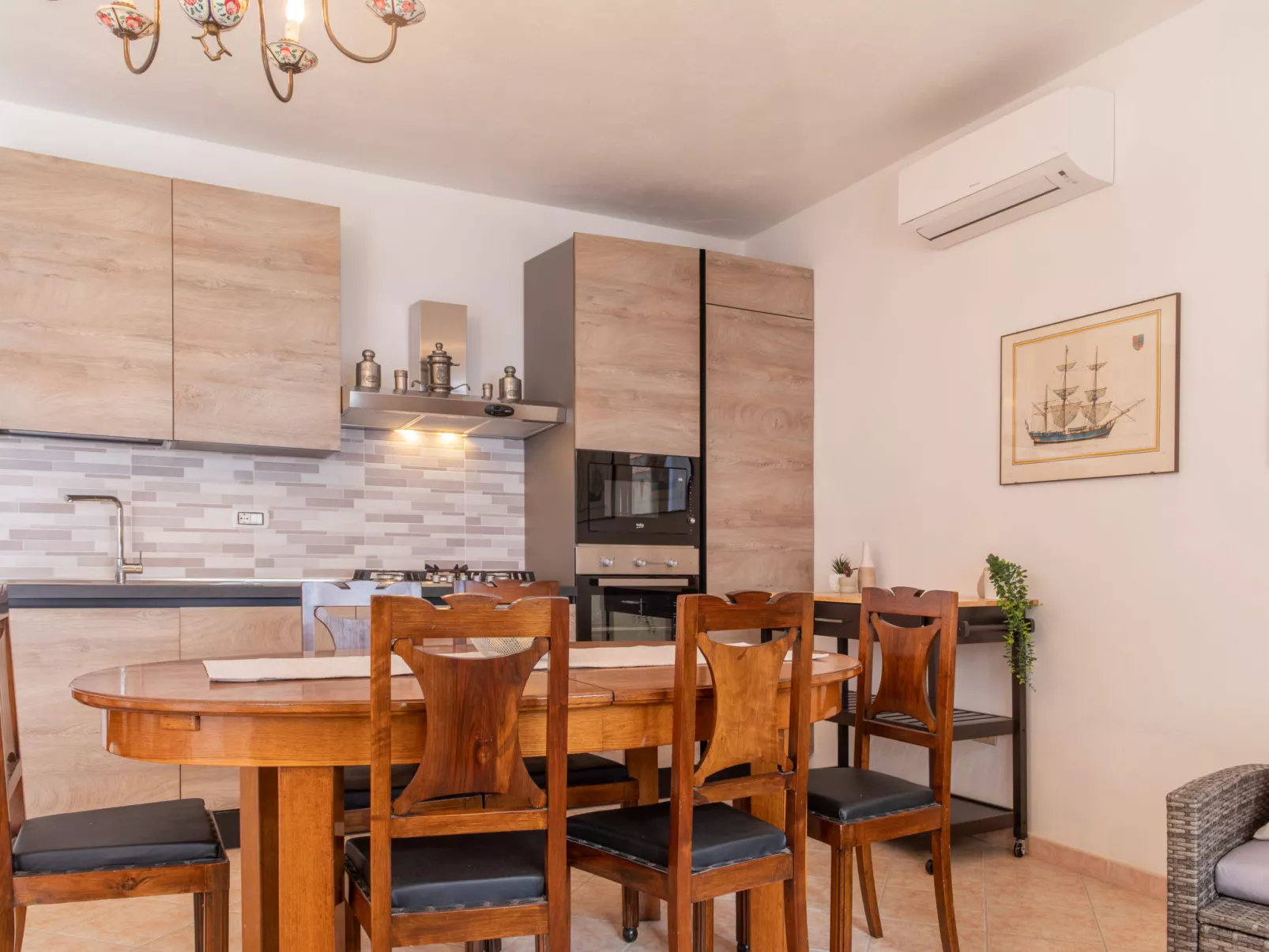 Blue Levante - Drinnen