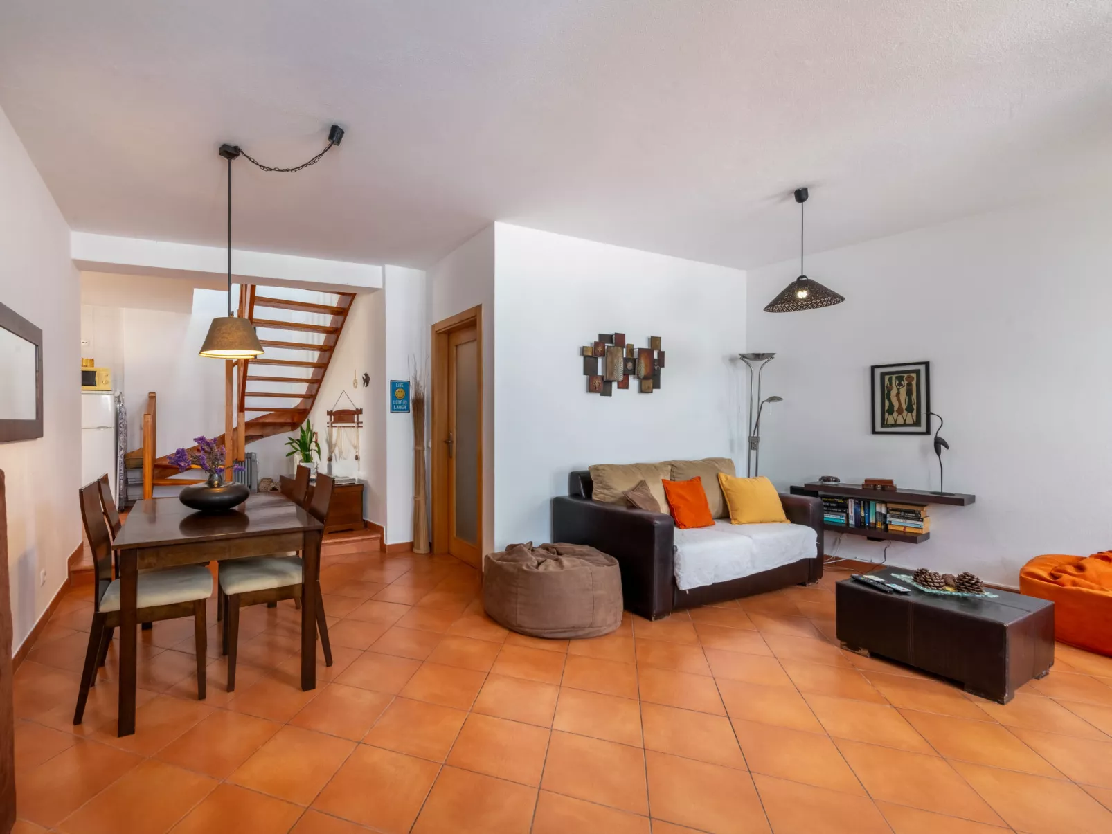 Rua 5 de Outubro - Inside