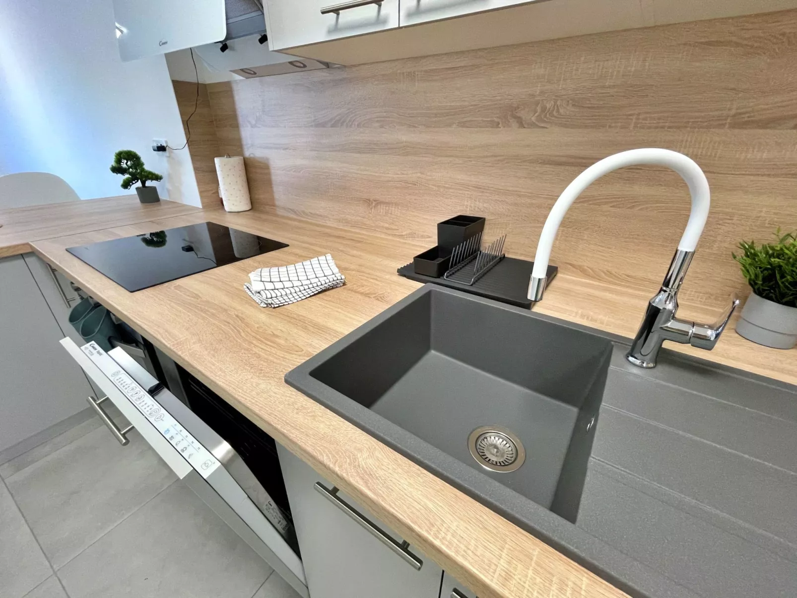 Apartment Bonum mit privatem Pool - Drinnen