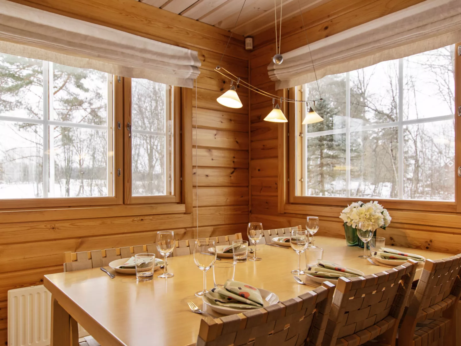 Aurinko vanaja - Inside