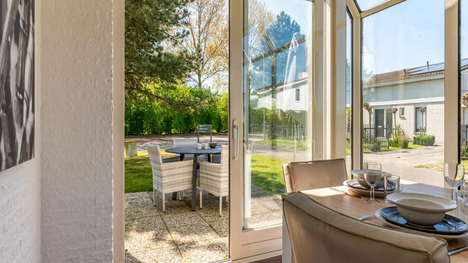 Zeeuwse Wellness Lodge - View in summer