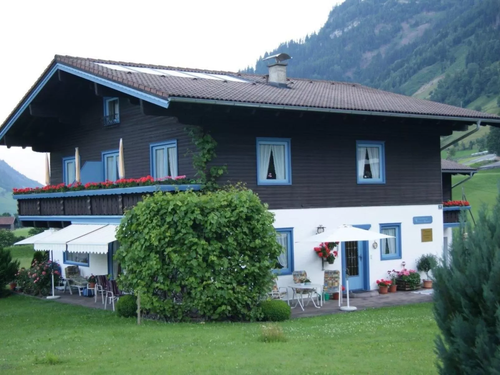 In Rauris mit Terrasse, Grill und Garten - Draußen