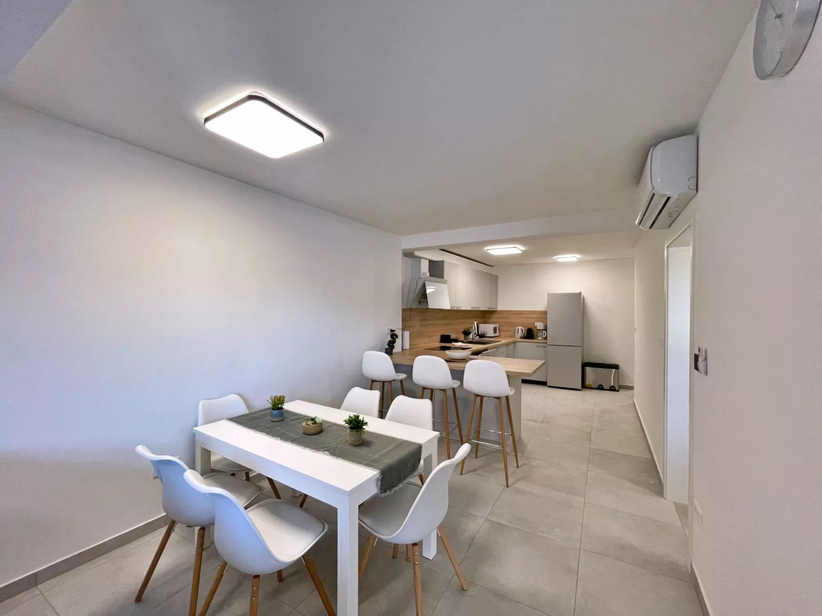 Apartment Bonum mit privatem Pool - Drinnen
