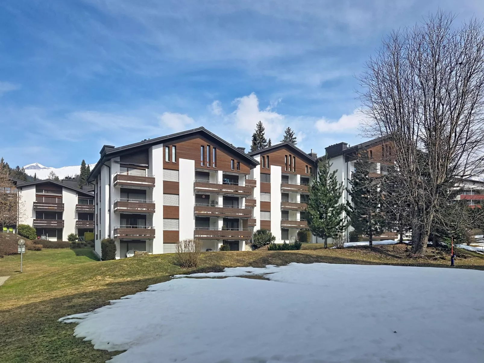 Curnera 9/4 - Outside