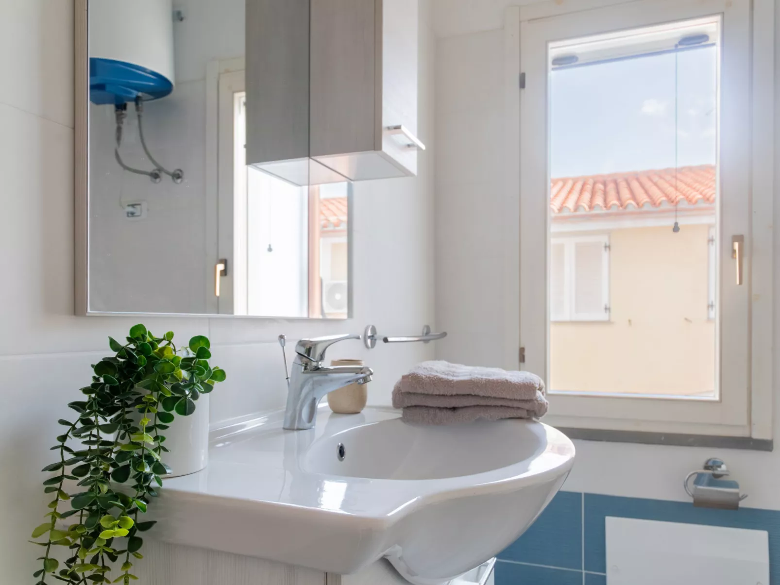 Blue Levante - Drinnen