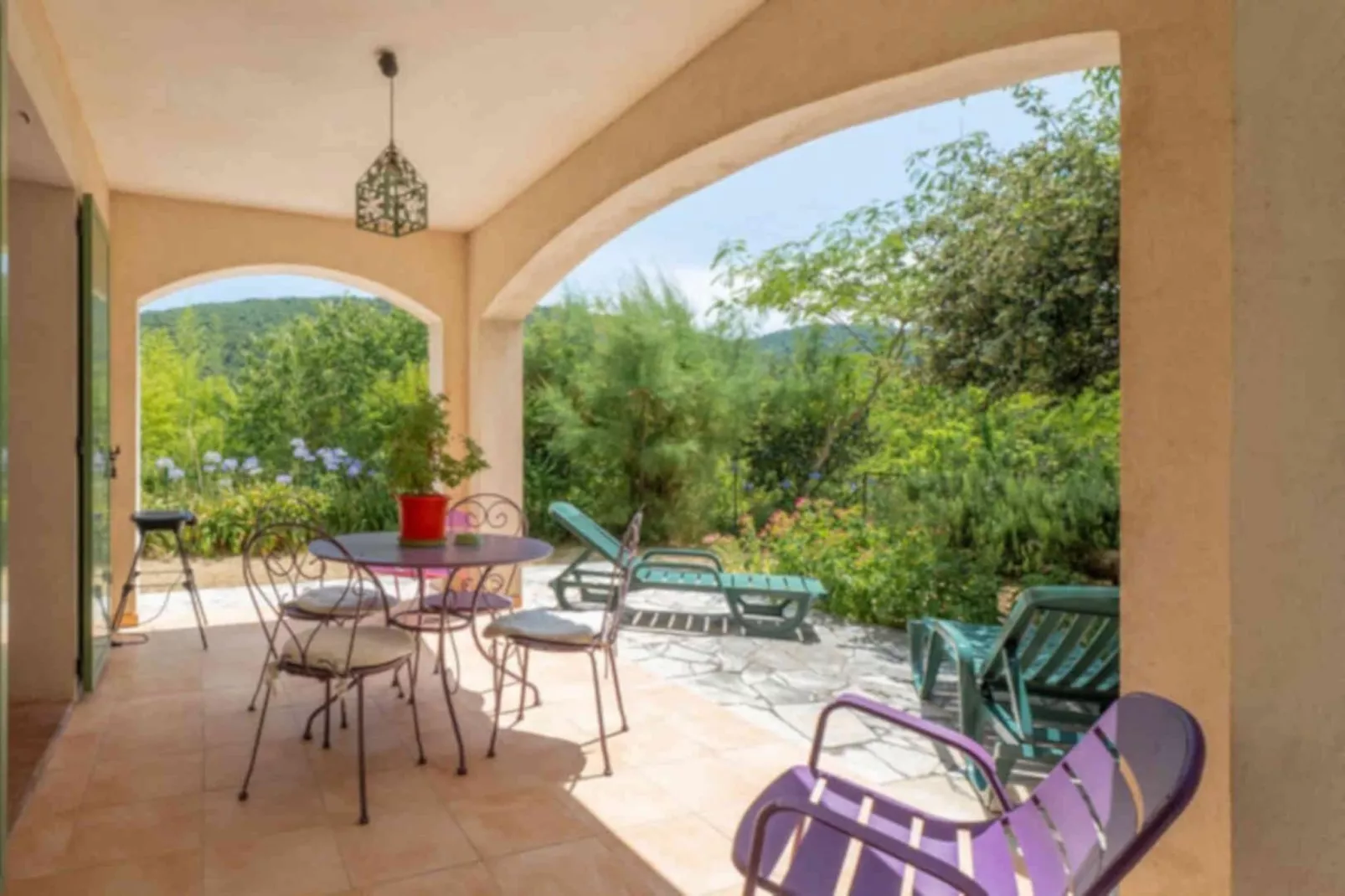 La Pascaline - Gardens in summer